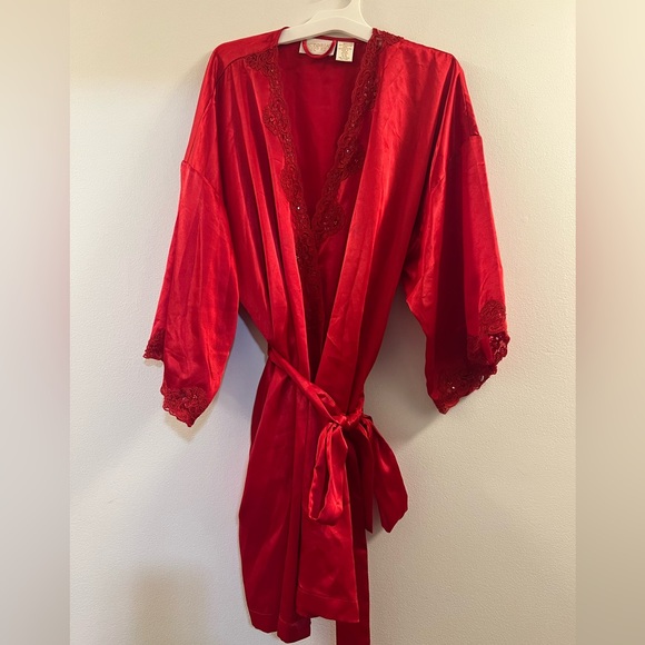Victoria's Secret Luxe Satin Lace Robe